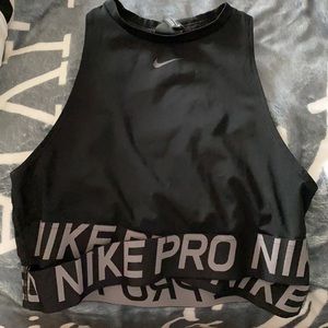 Nike Pro Cropped Criss Cross Top